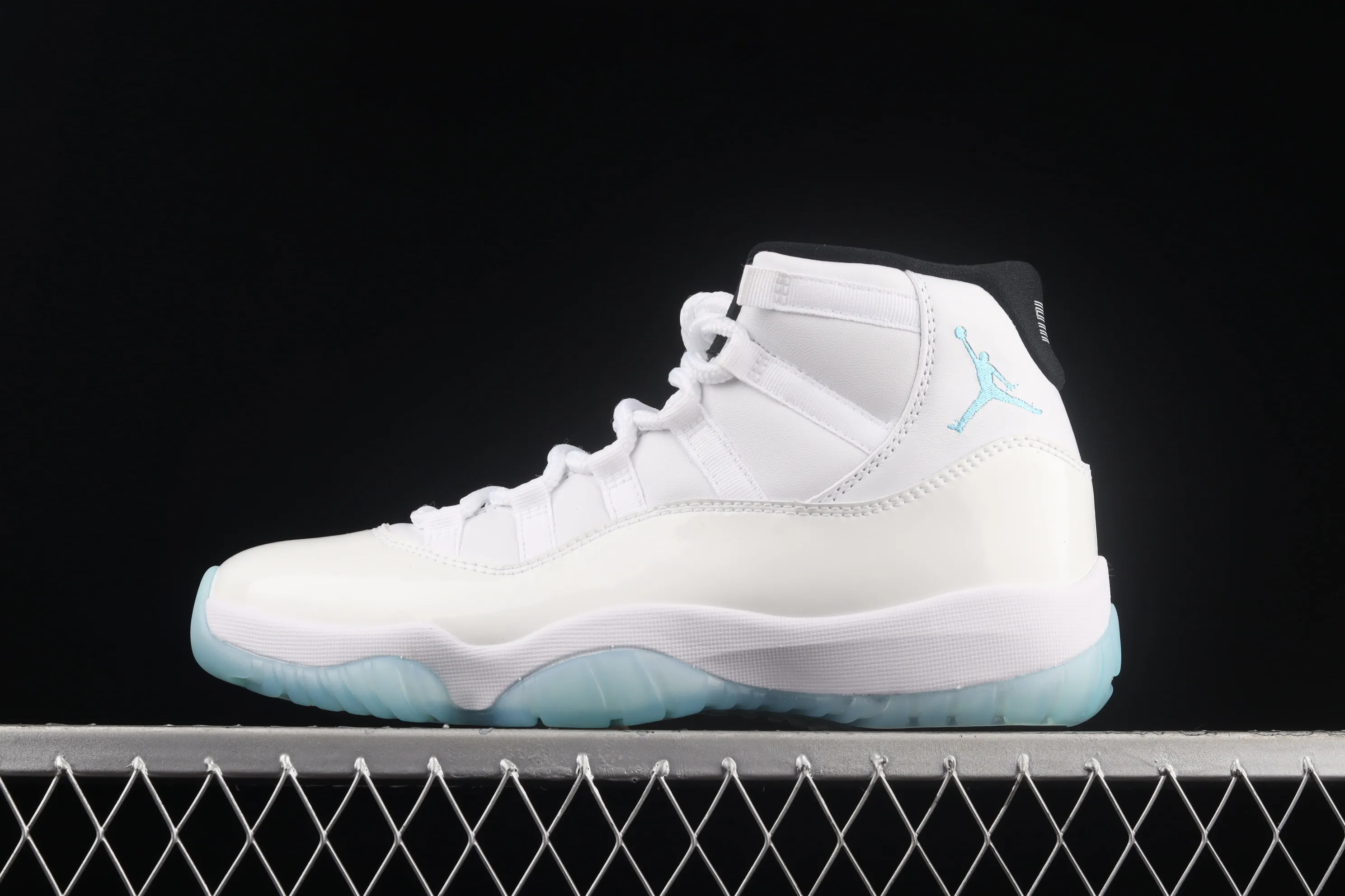 All categories Air Jordan Jordan series basketball shoes Air Jordan 11 F version Air Jordan 11 Bred AJ11 Joe 11 legendary blue 378037-117